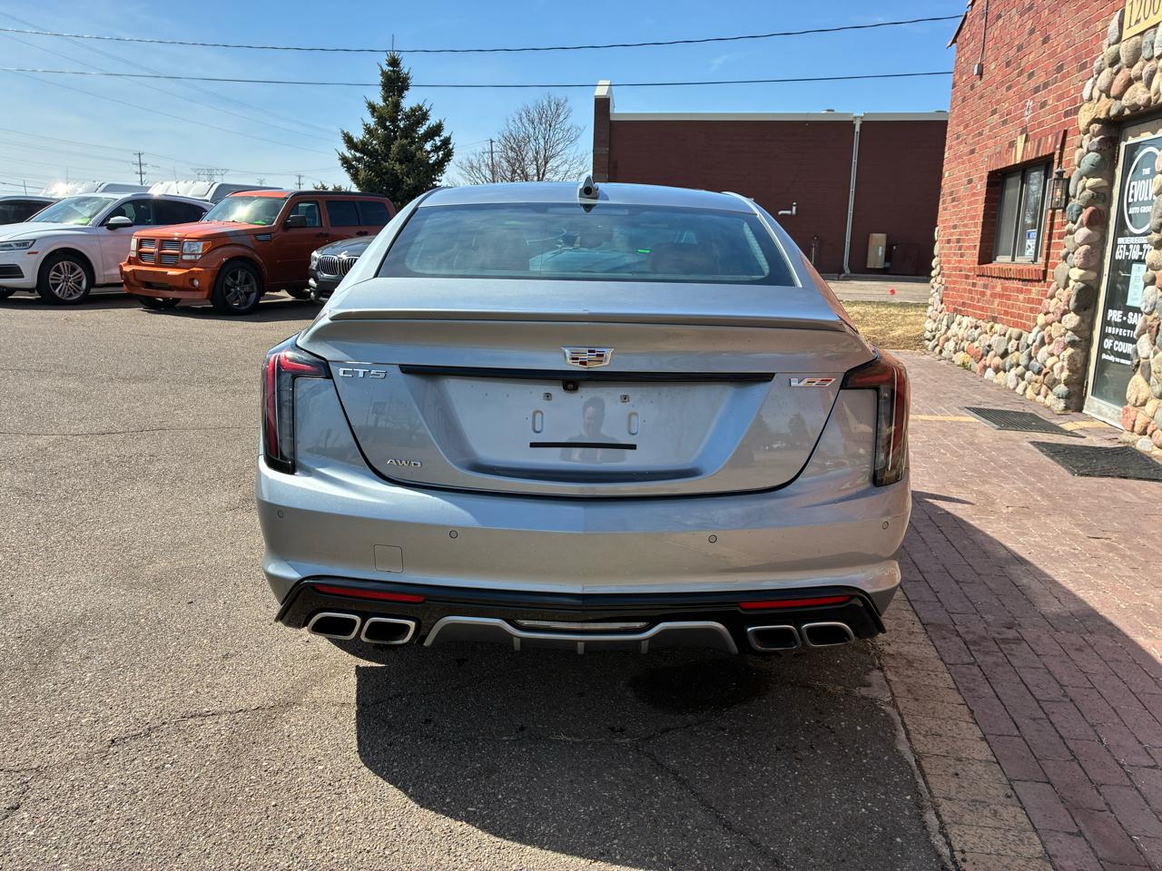 Cadillac CT5 V 2024