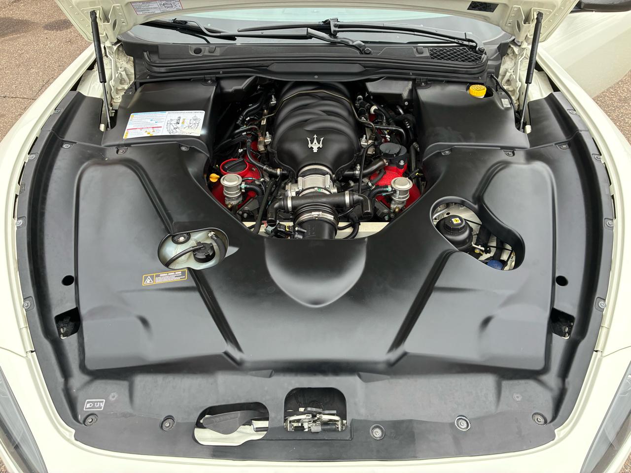 Maserati GranTurismo MC 2012