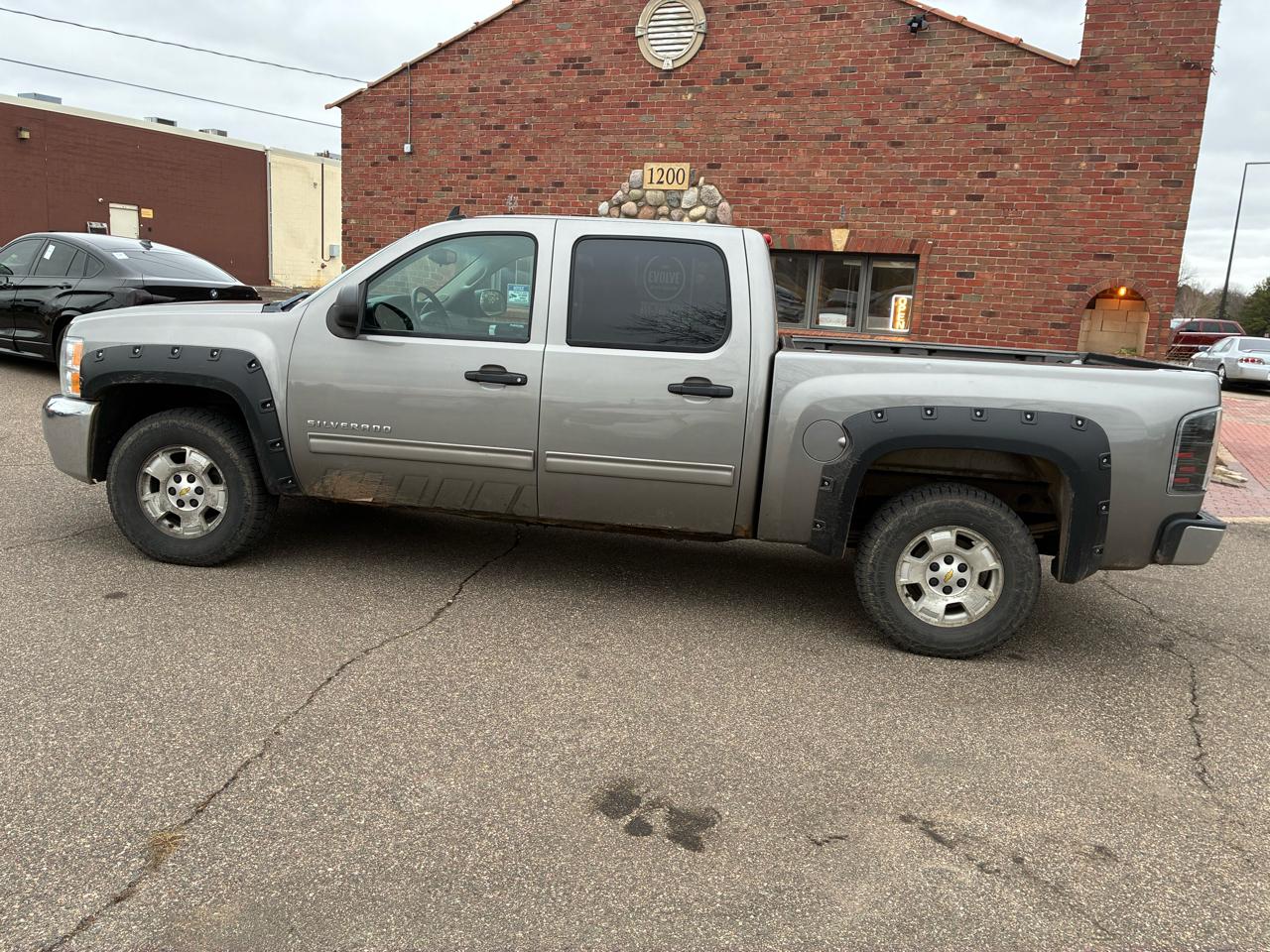 Chevrolet Silverado 1500 LT Crew Cab 4WD 2012