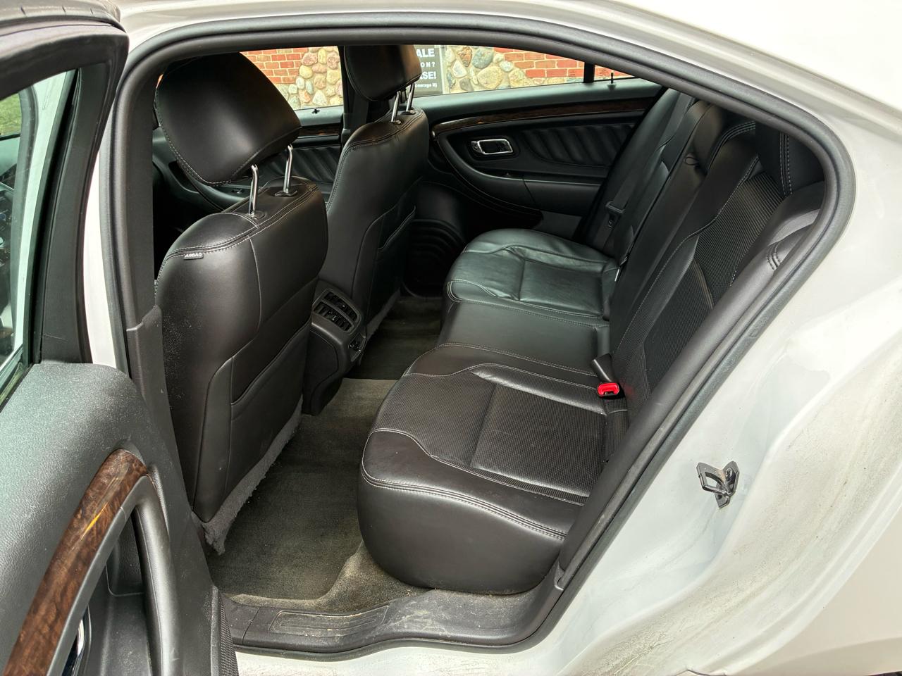 Ford Taurus Limited FWD 2014