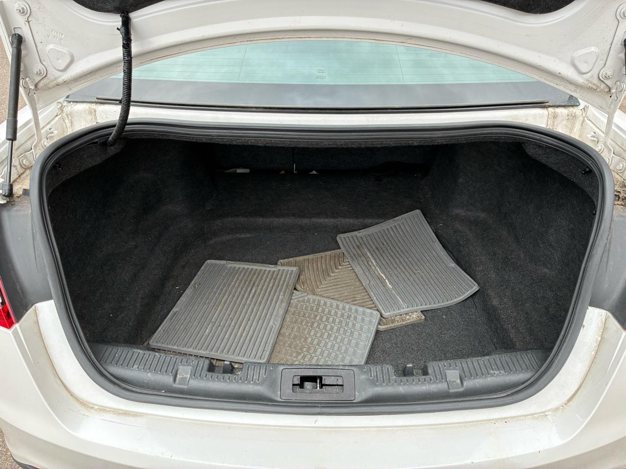 Ford Taurus Limited FWD 2014