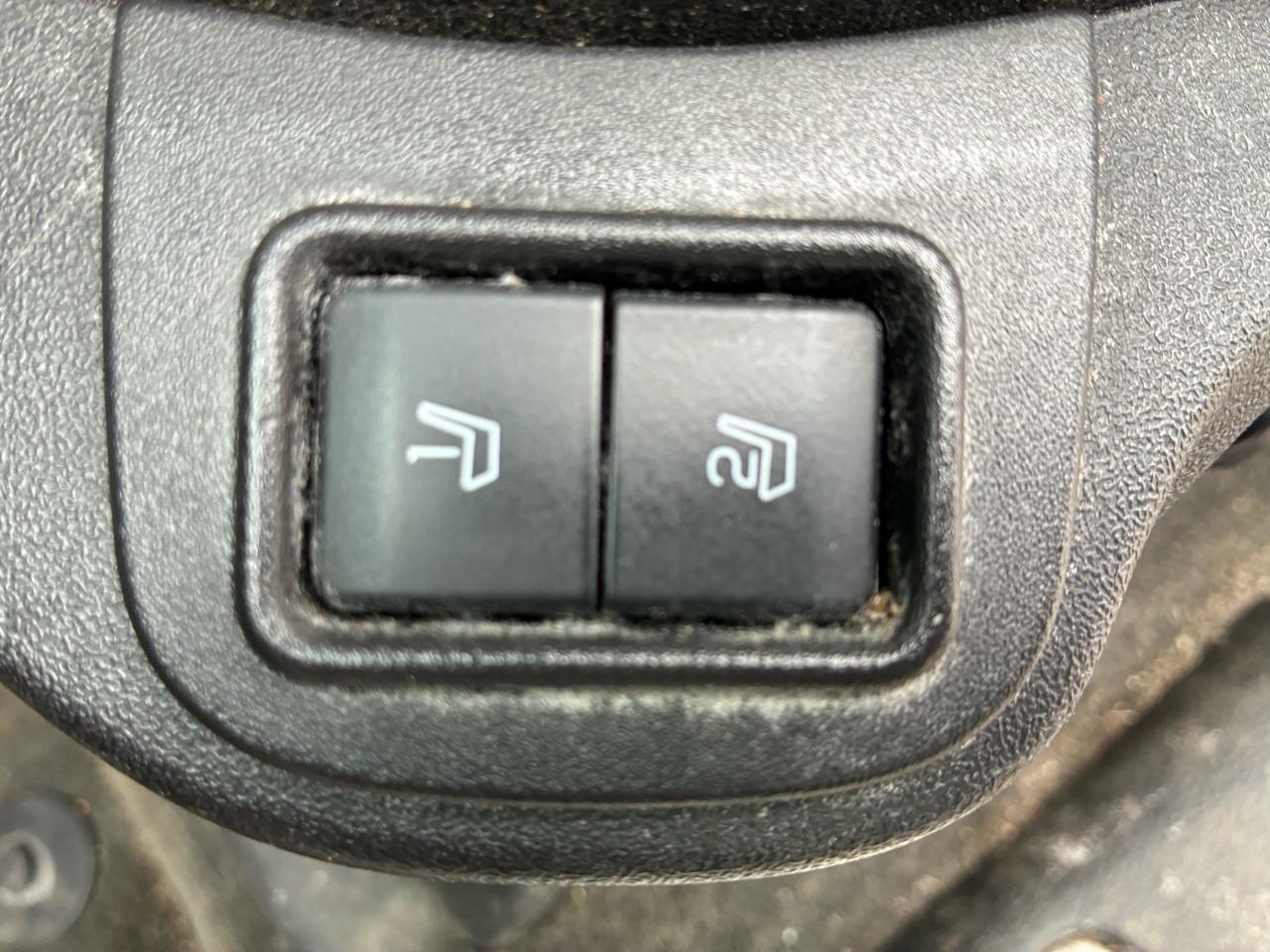 Ford Taurus Limited FWD 2014