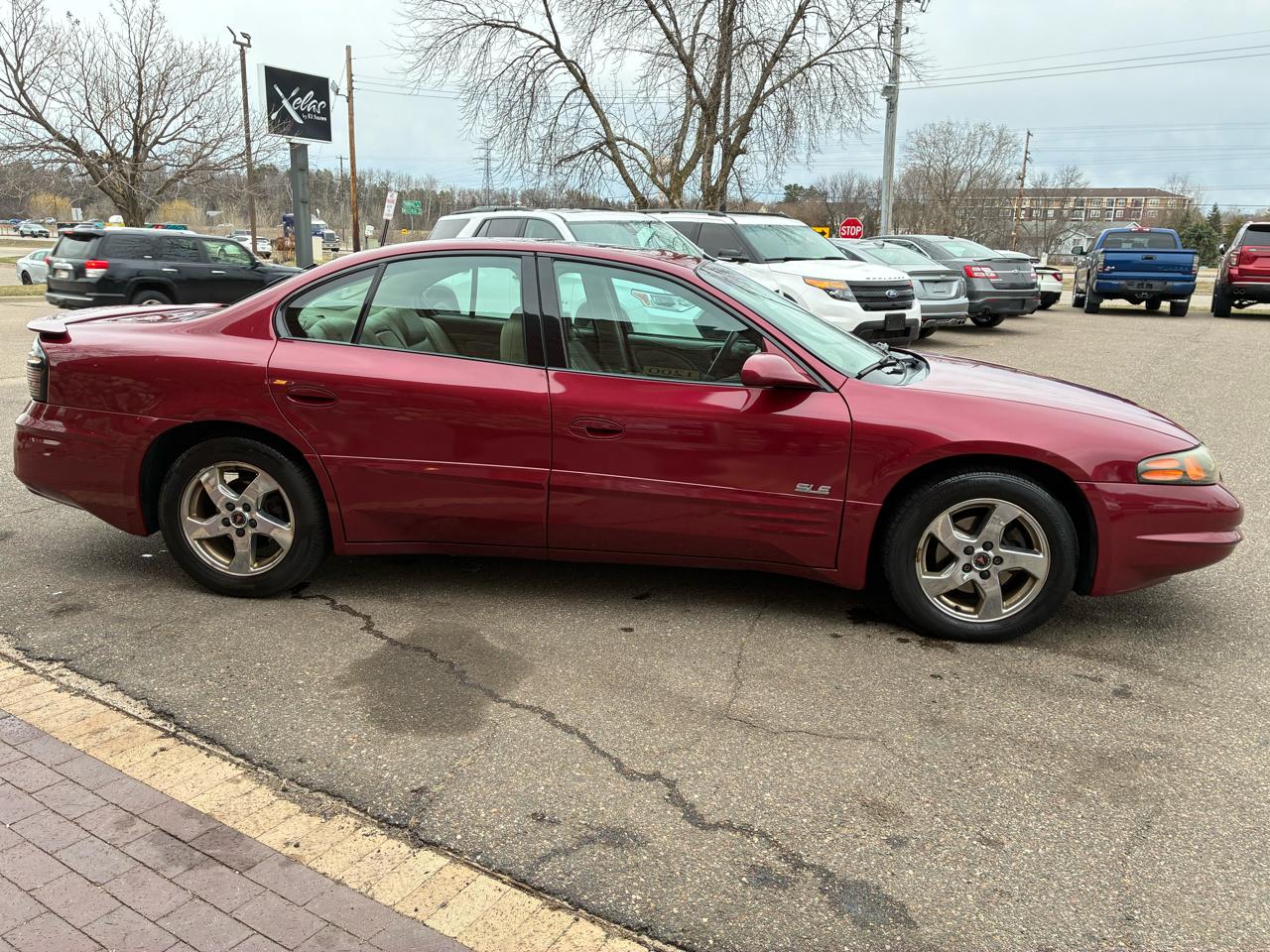 Pontiac Bonneville SLE 2003