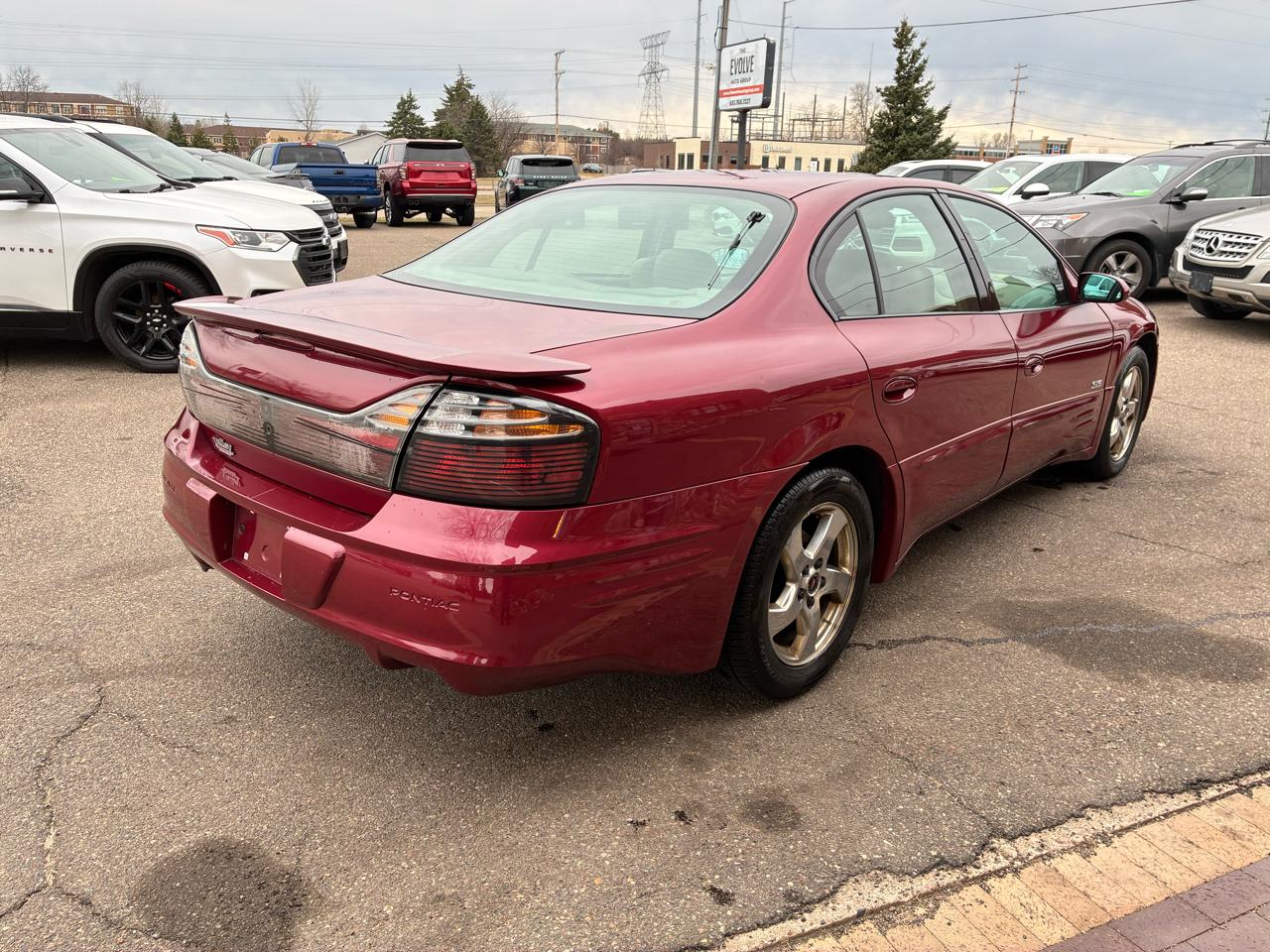 Pontiac Bonneville SLE 2003