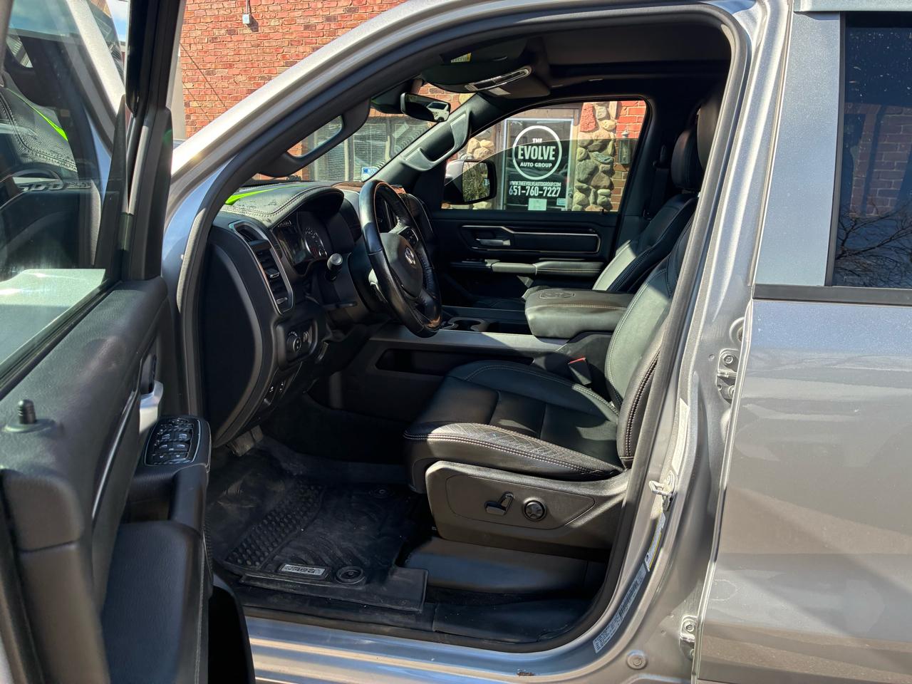 RAM 1500 Rebel Crew Cab SB 4WD 2020