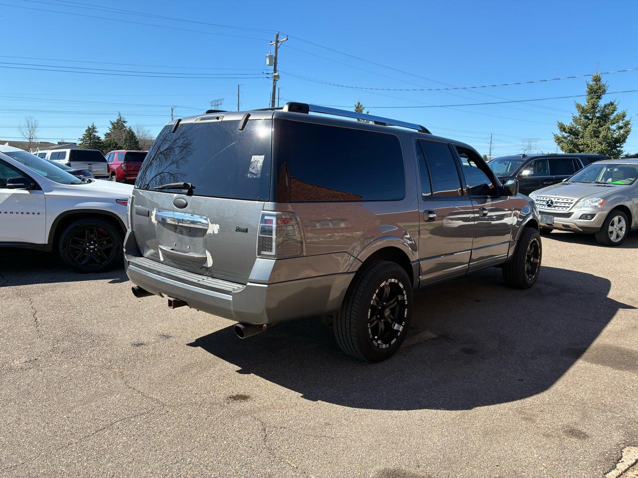 Ford Expedition EL Limited 4WD 2010