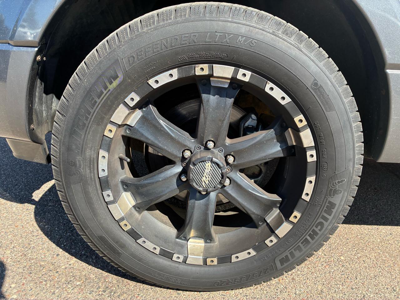 Ford Expedition EL Limited 4WD 2010