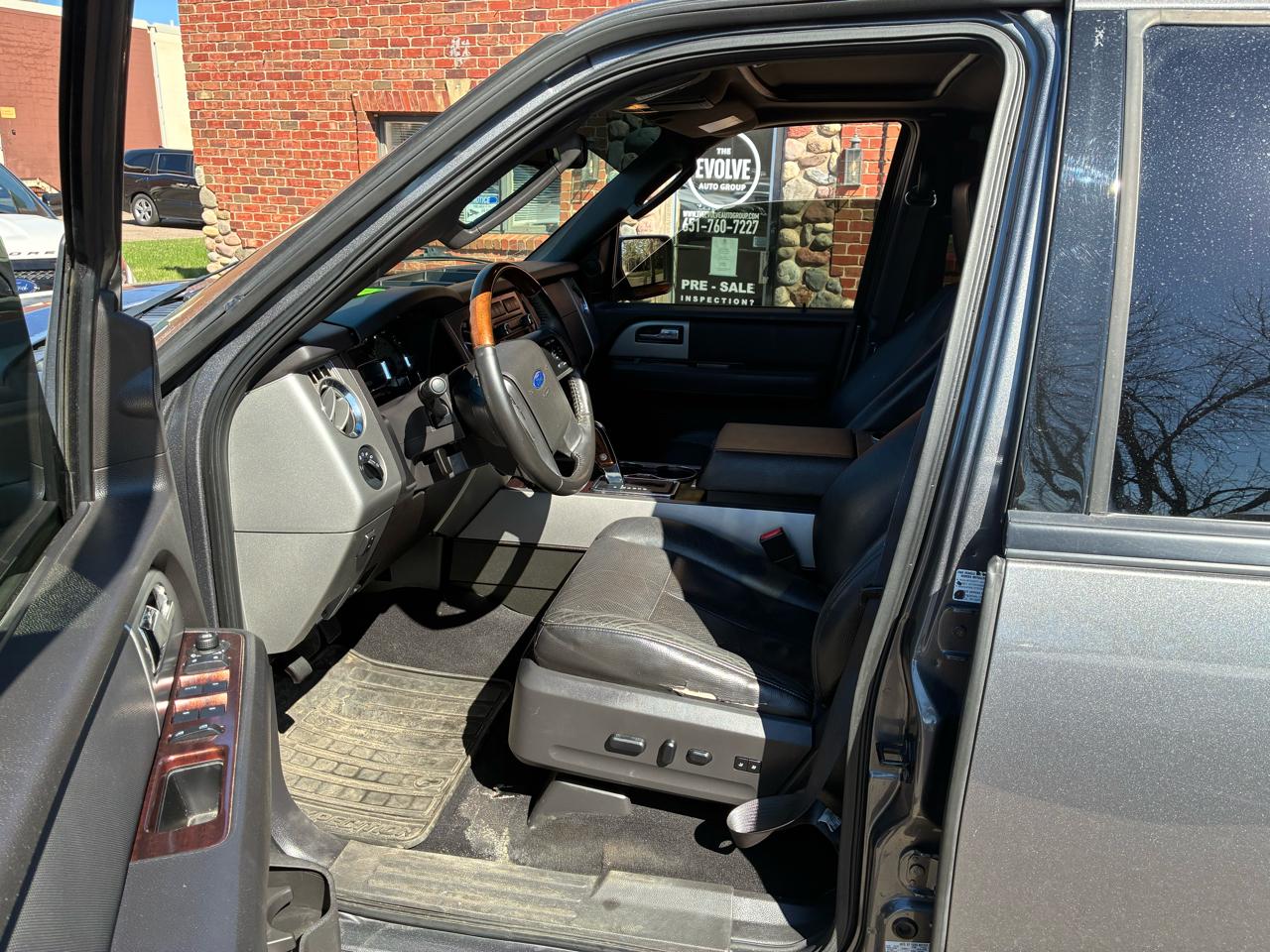 Ford Expedition EL Limited 4WD 2010