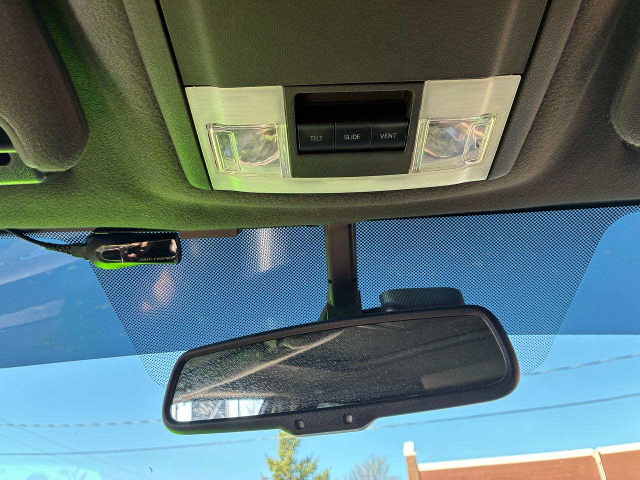 Ford Expedition EL Limited 4WD 2010