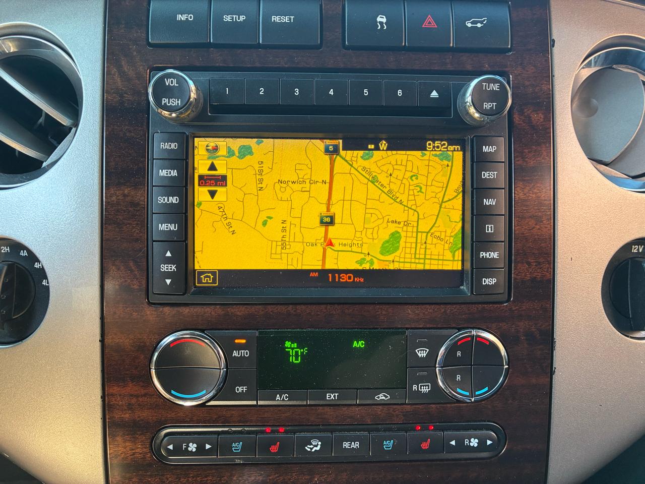 Ford Expedition EL Limited 4WD 2010