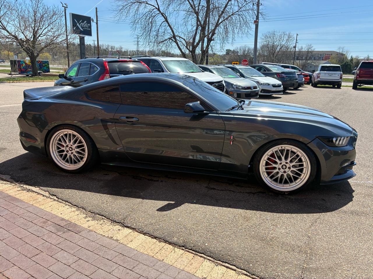 Ford Mustang EcoBoost Coupe 2017