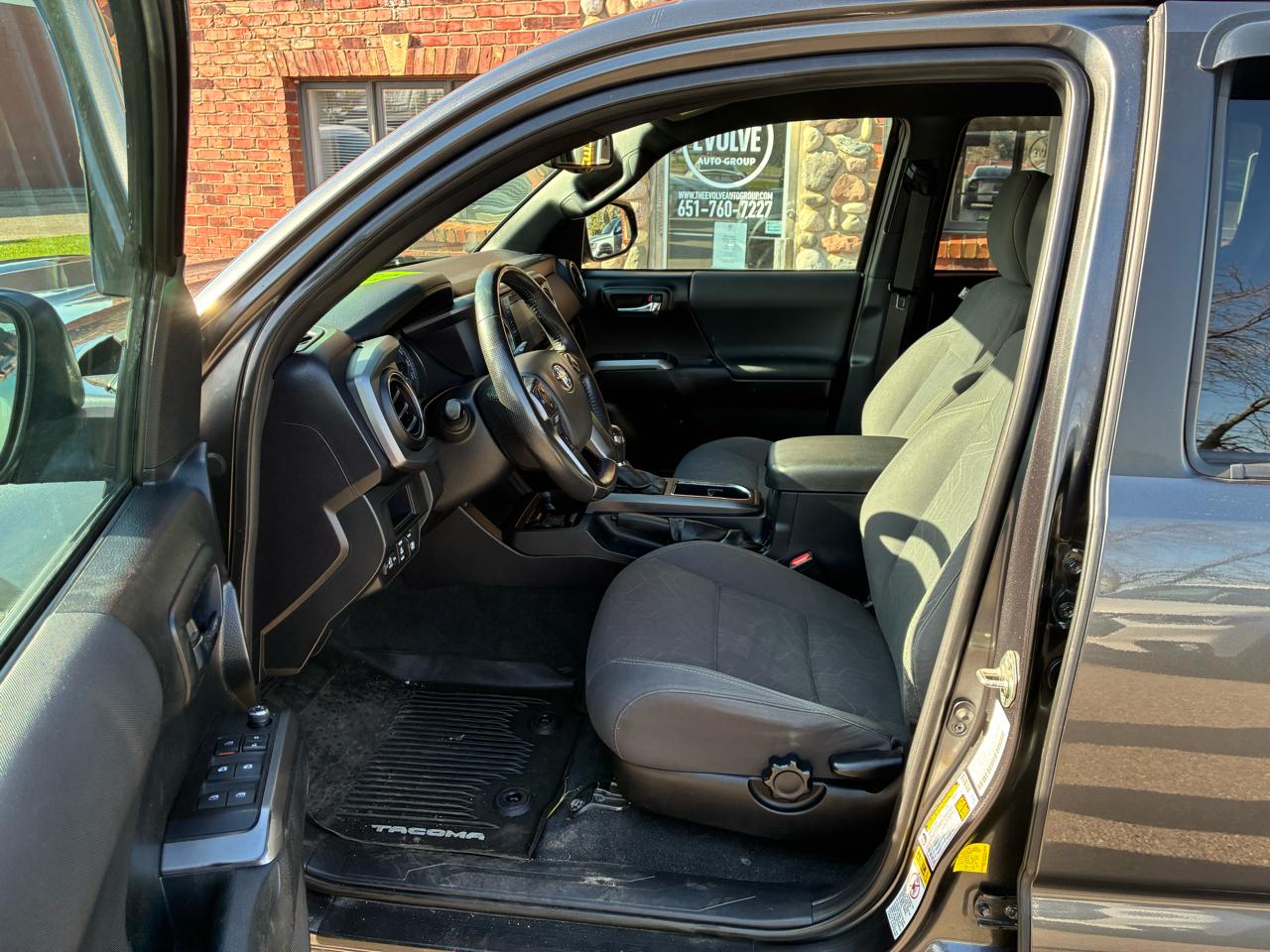 Toyota Tacoma TRD Sport Double Cab 4WD V6 2017