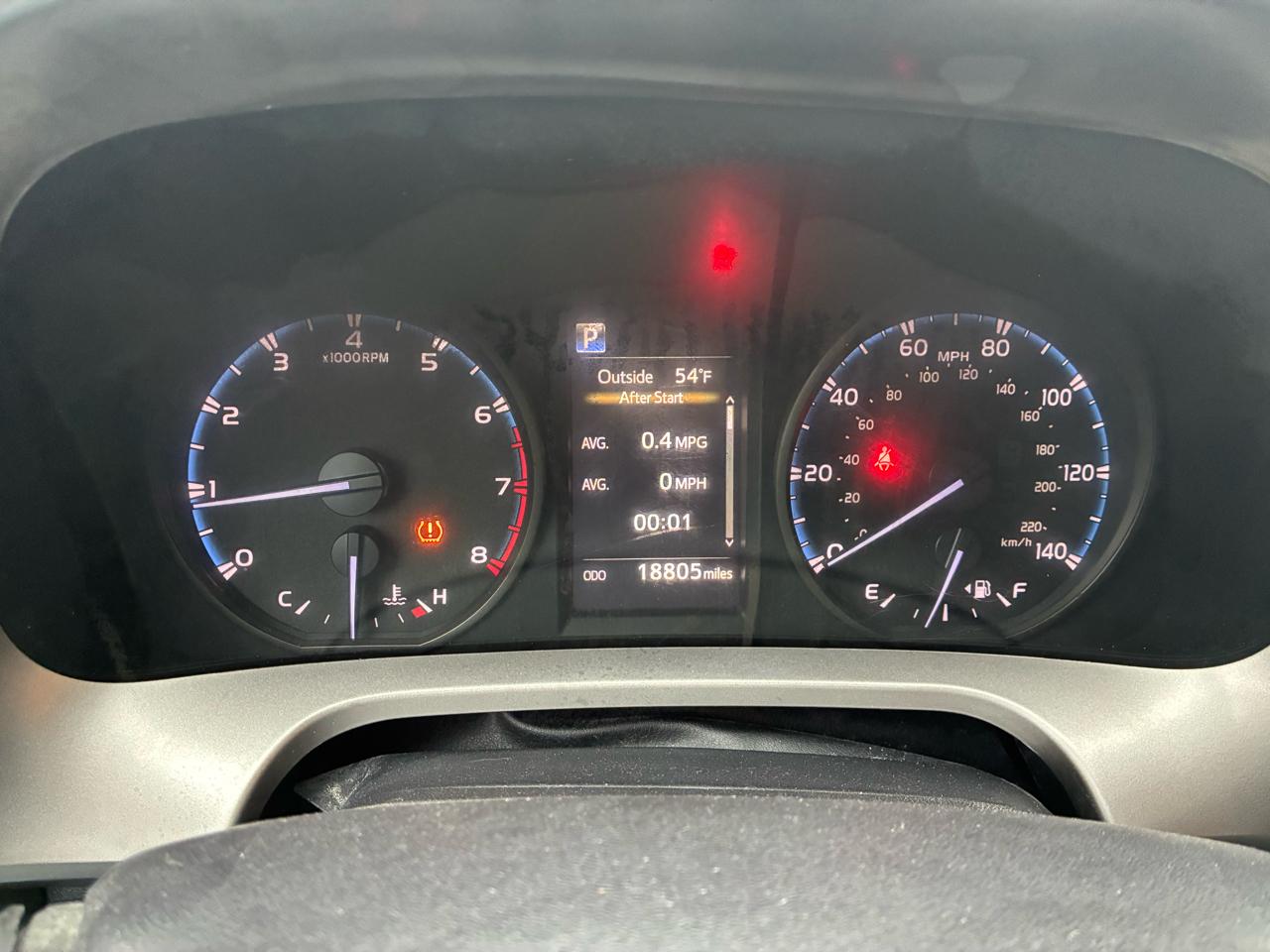 Toyota RAV4 LE FWD 2018