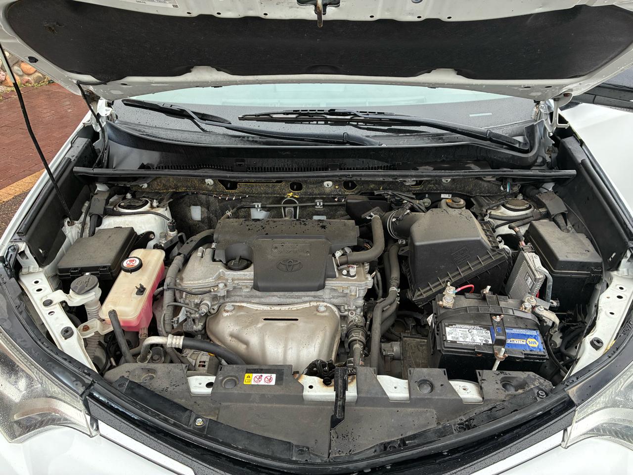 Toyota RAV4 LE FWD 2018