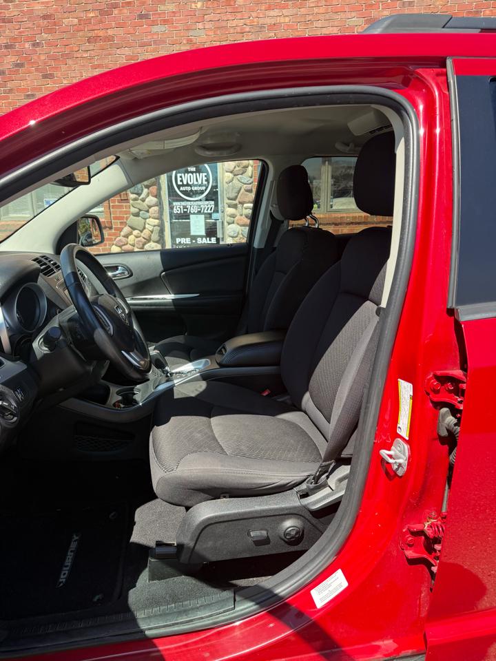 Dodge Journey SXT AWD 2012