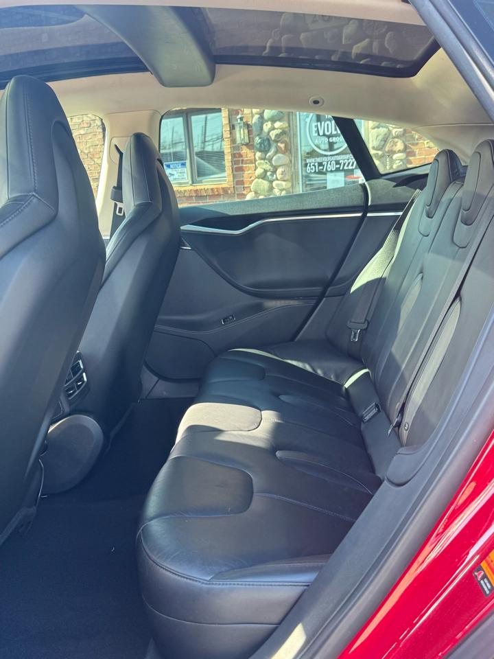 Tesla Model S Base 2014