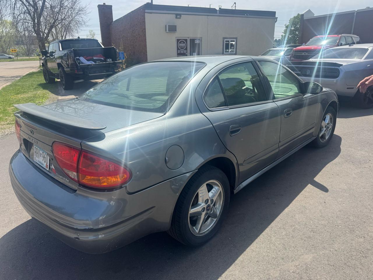 Oldsmobile Alero GLS Sedan 2003
