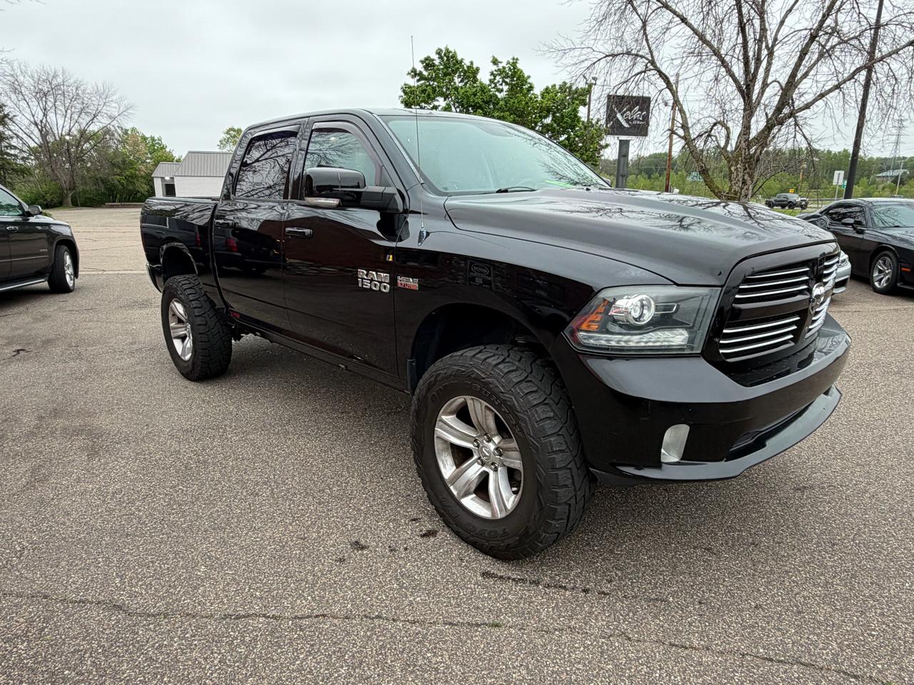 RAM 1500 Sport Crew Cab SWB 4WD 2013