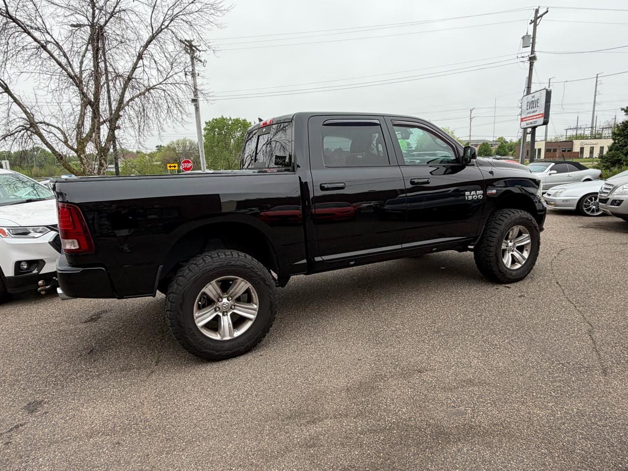 RAM 1500 Sport Crew Cab SWB 4WD 2013