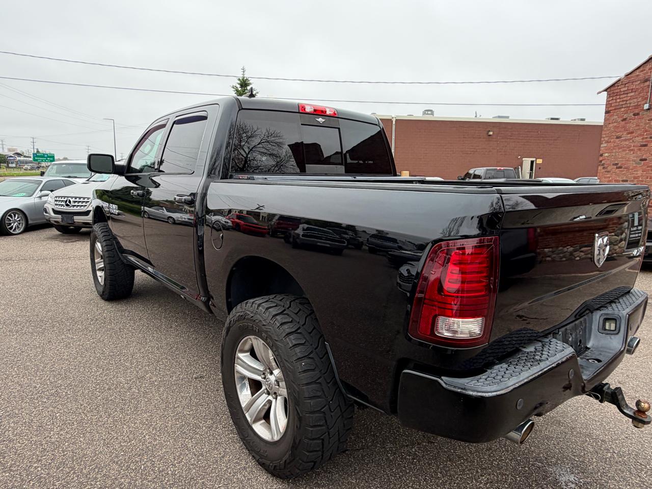 RAM 1500 Sport Crew Cab SWB 4WD 2013