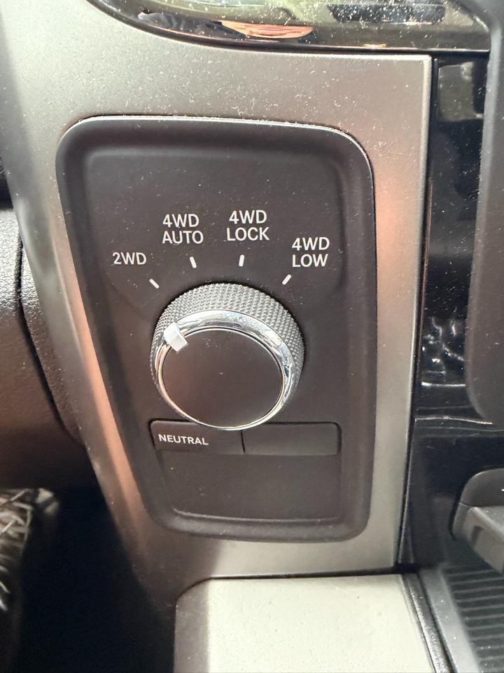 RAM 1500 Sport Crew Cab SWB 4WD 2013