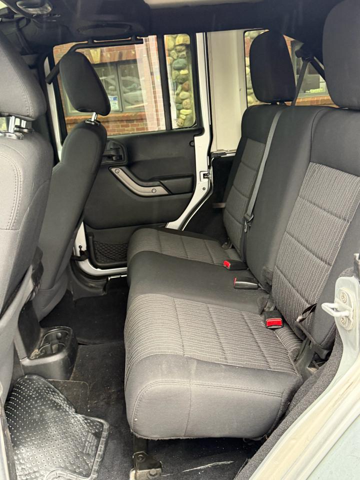 Jeep Wrangler Unlimited Sport 4WD 2011