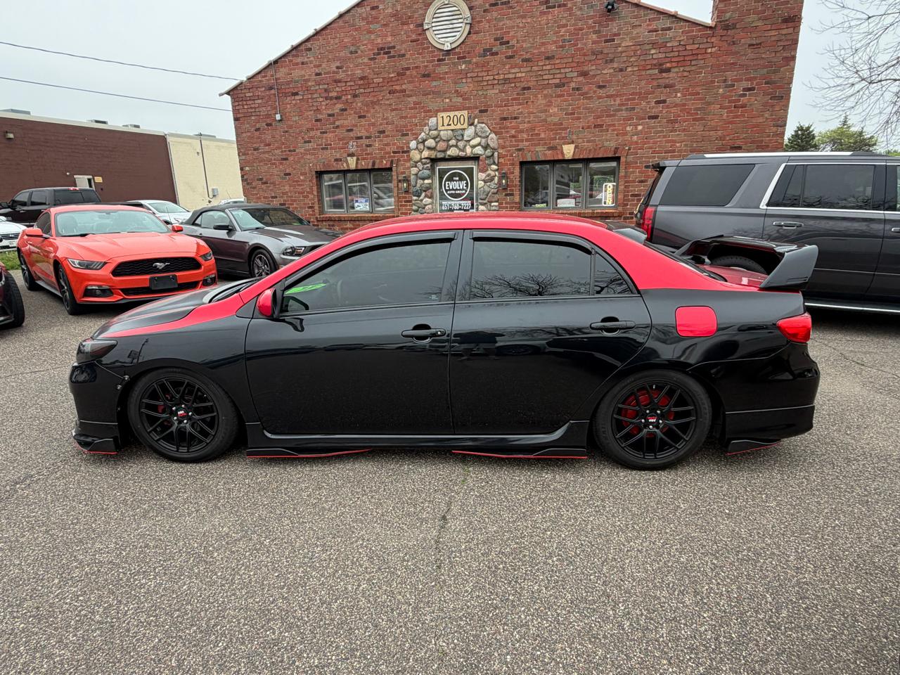 Toyota Corolla 4dr Sedan LE Auto 2012