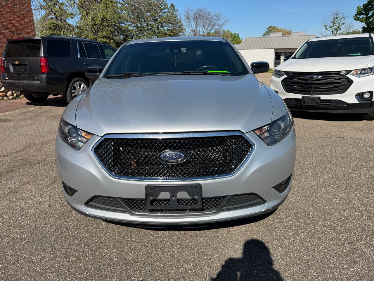 Ford Taurus SHO AWD 2016