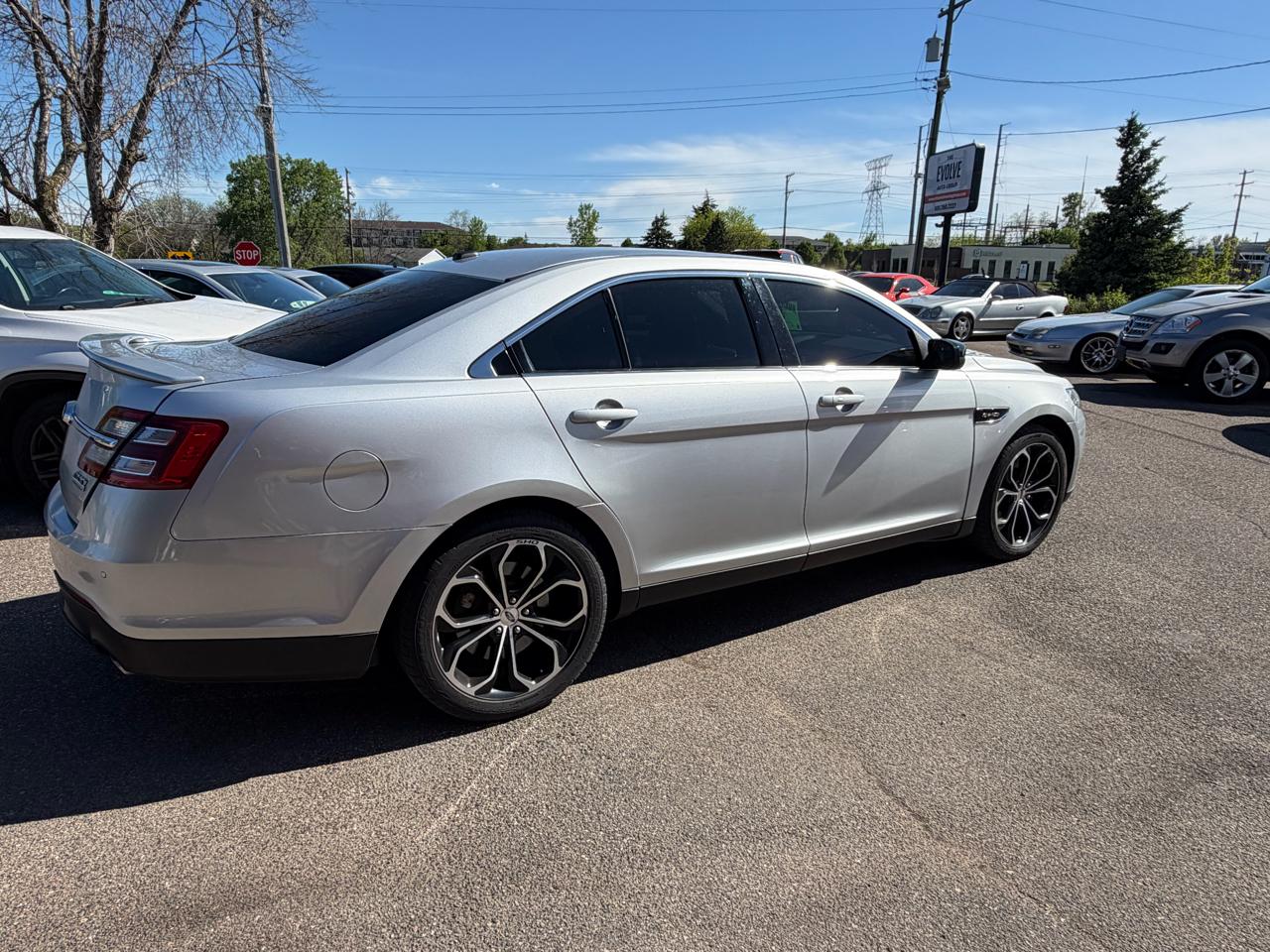 Ford Taurus SHO AWD 2016