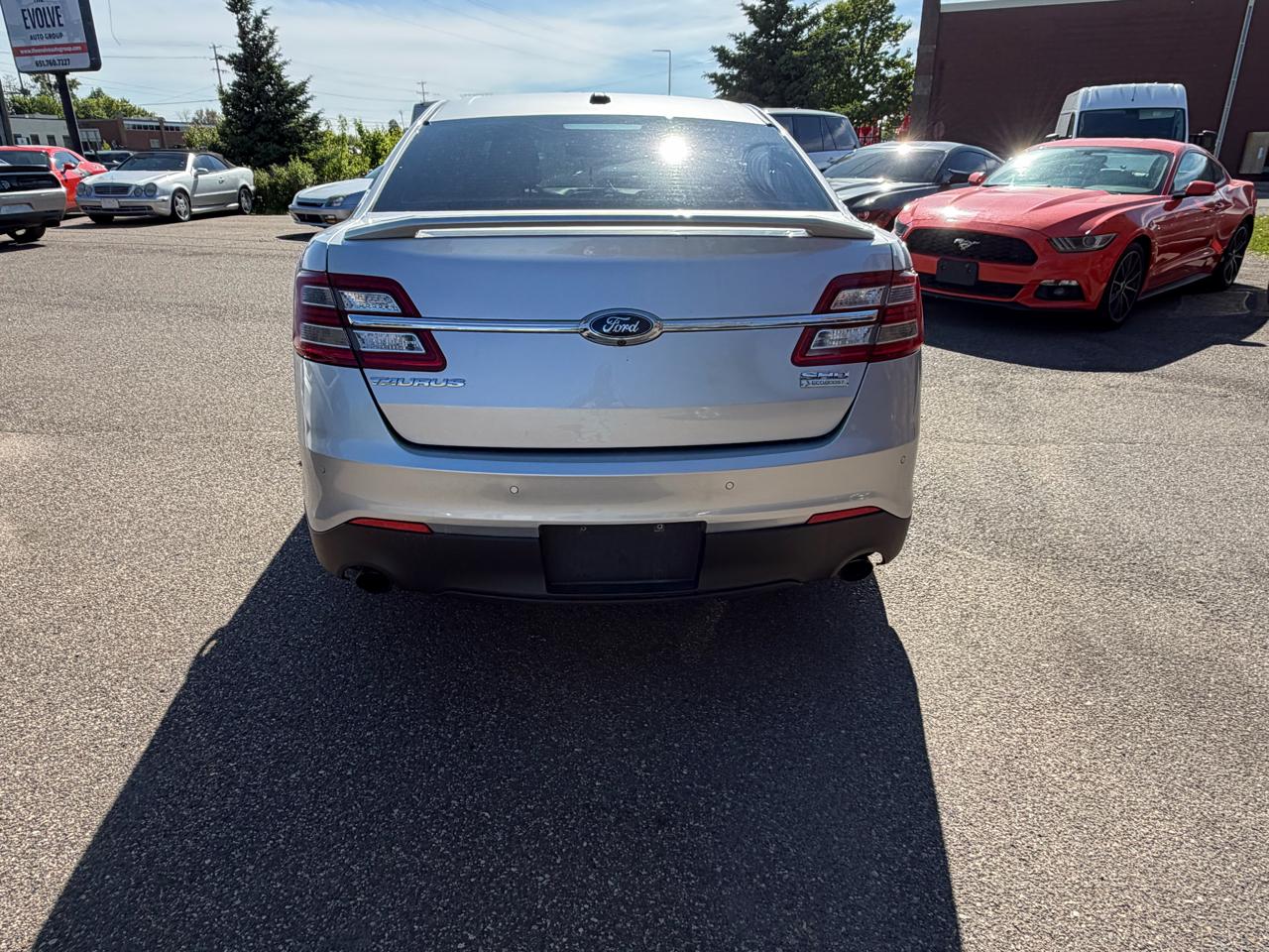 Ford Taurus SHO AWD 2016