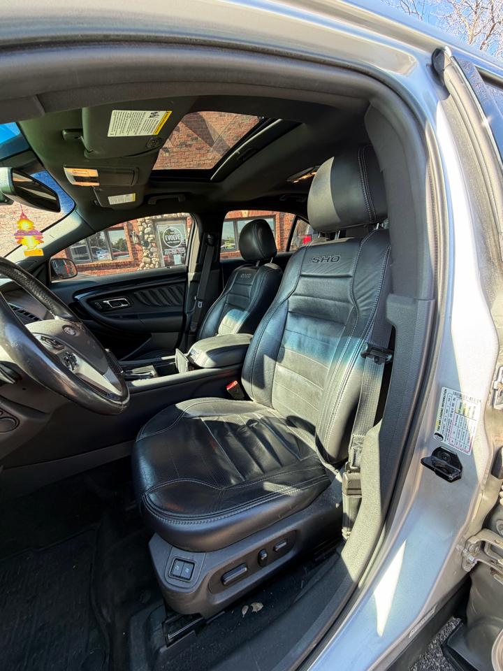 Ford Taurus SHO AWD 2016