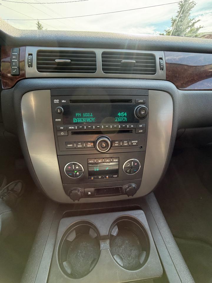 GMC Yukon SLE1 4WD 2011