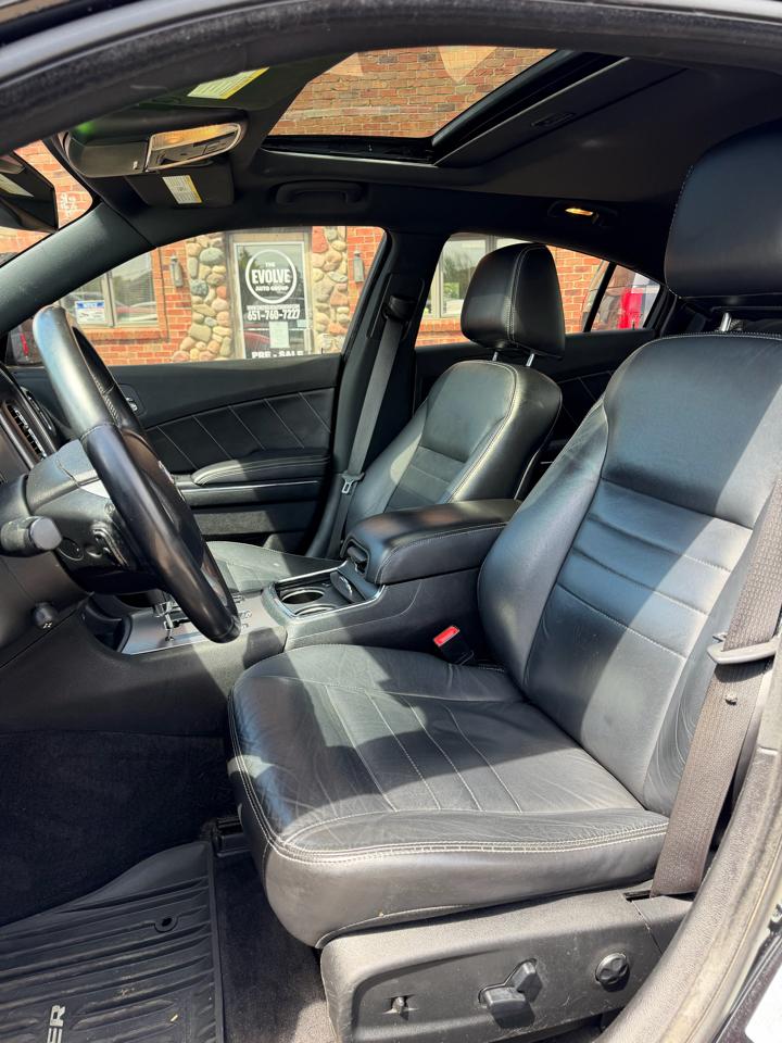 Dodge Charger R/T AWD 2011