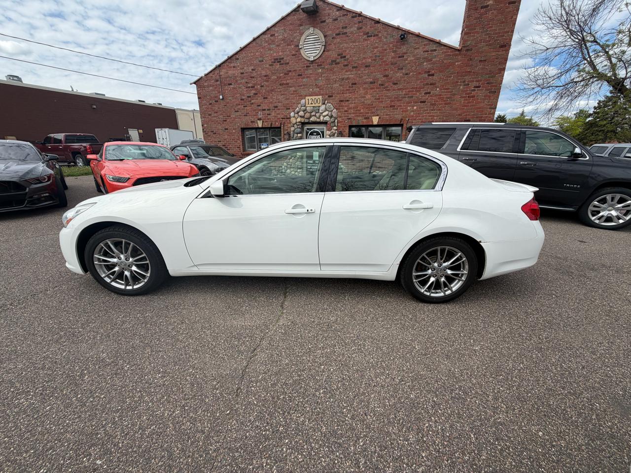 Infiniti G Sedan 37x AWD 2013