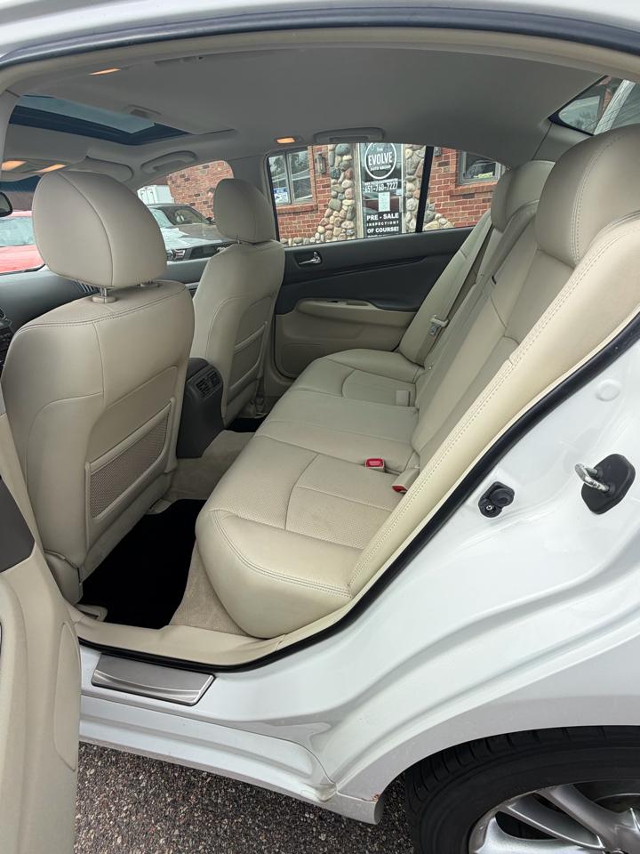 Infiniti G Sedan 37x AWD 2013