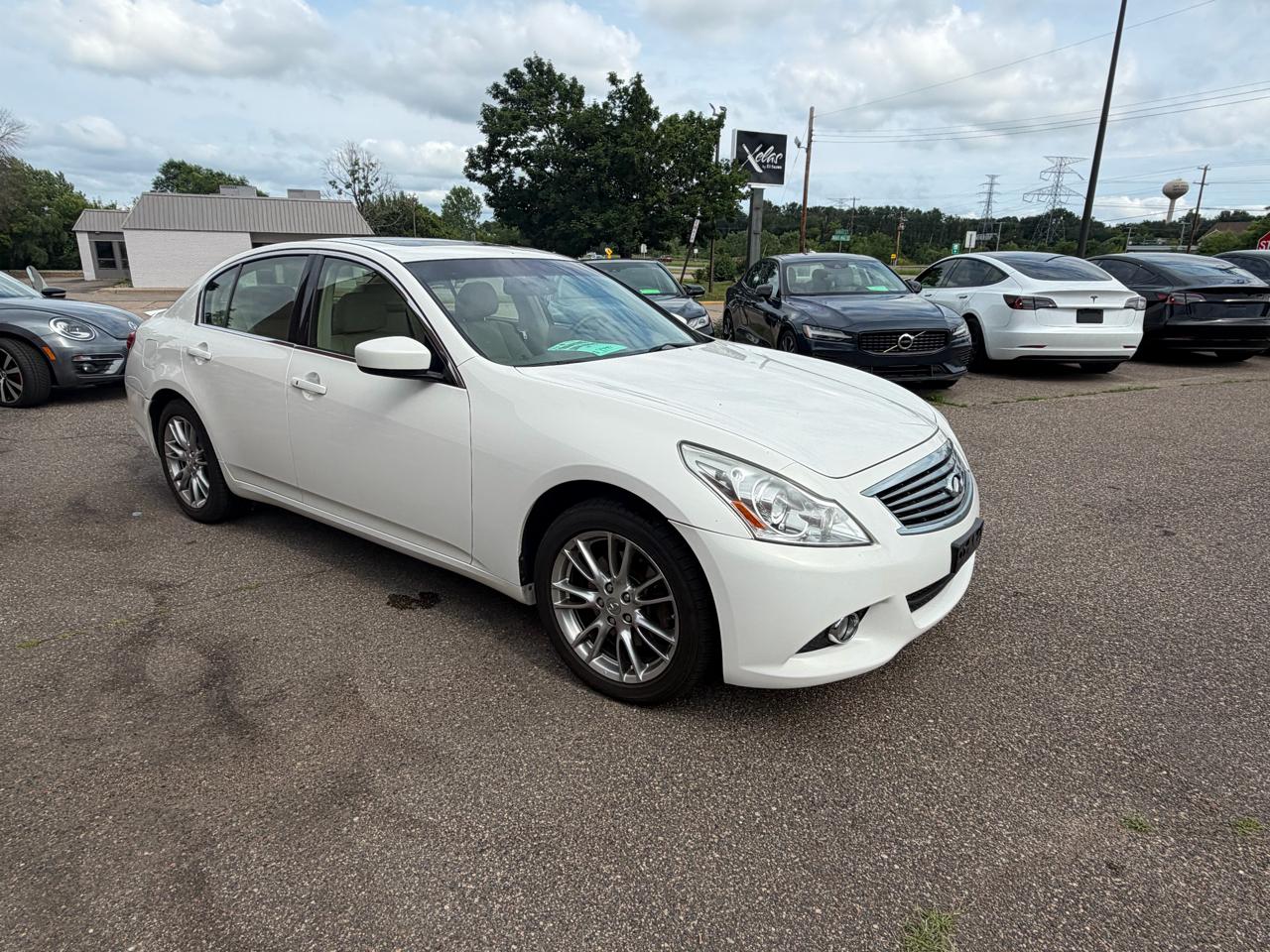 Infiniti G Sedan 37x AWD 2013