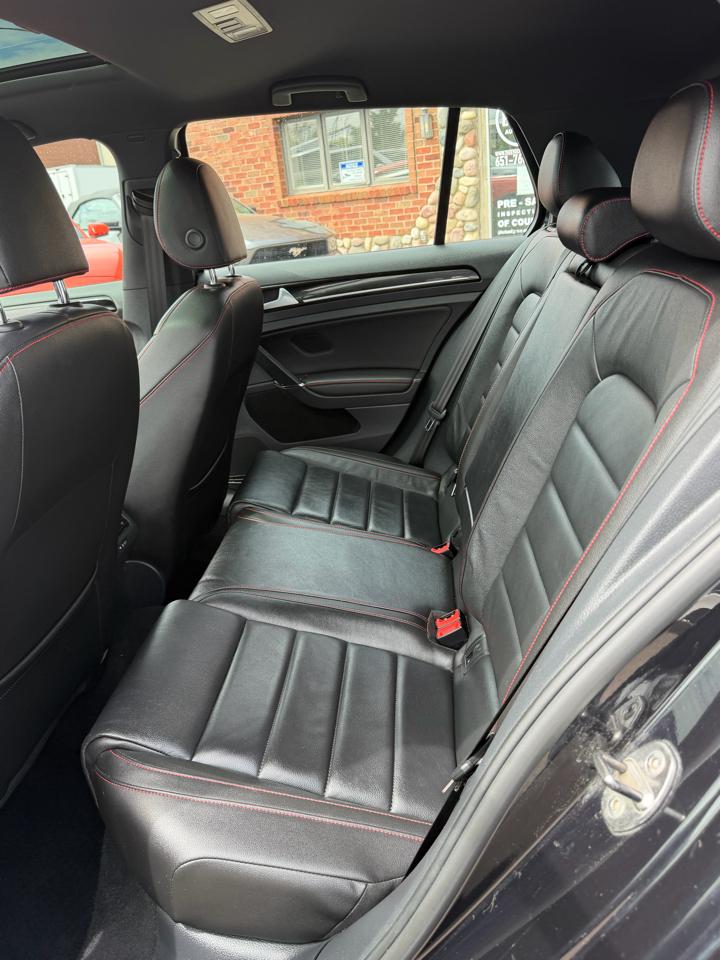 Volkswagen GTI Autobahn 6A 4-Door 2016