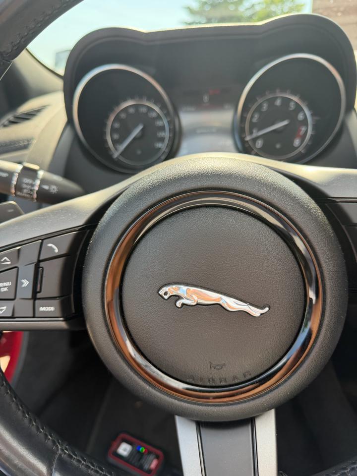 Jaguar F-Type Premium Convertible 8A 2017