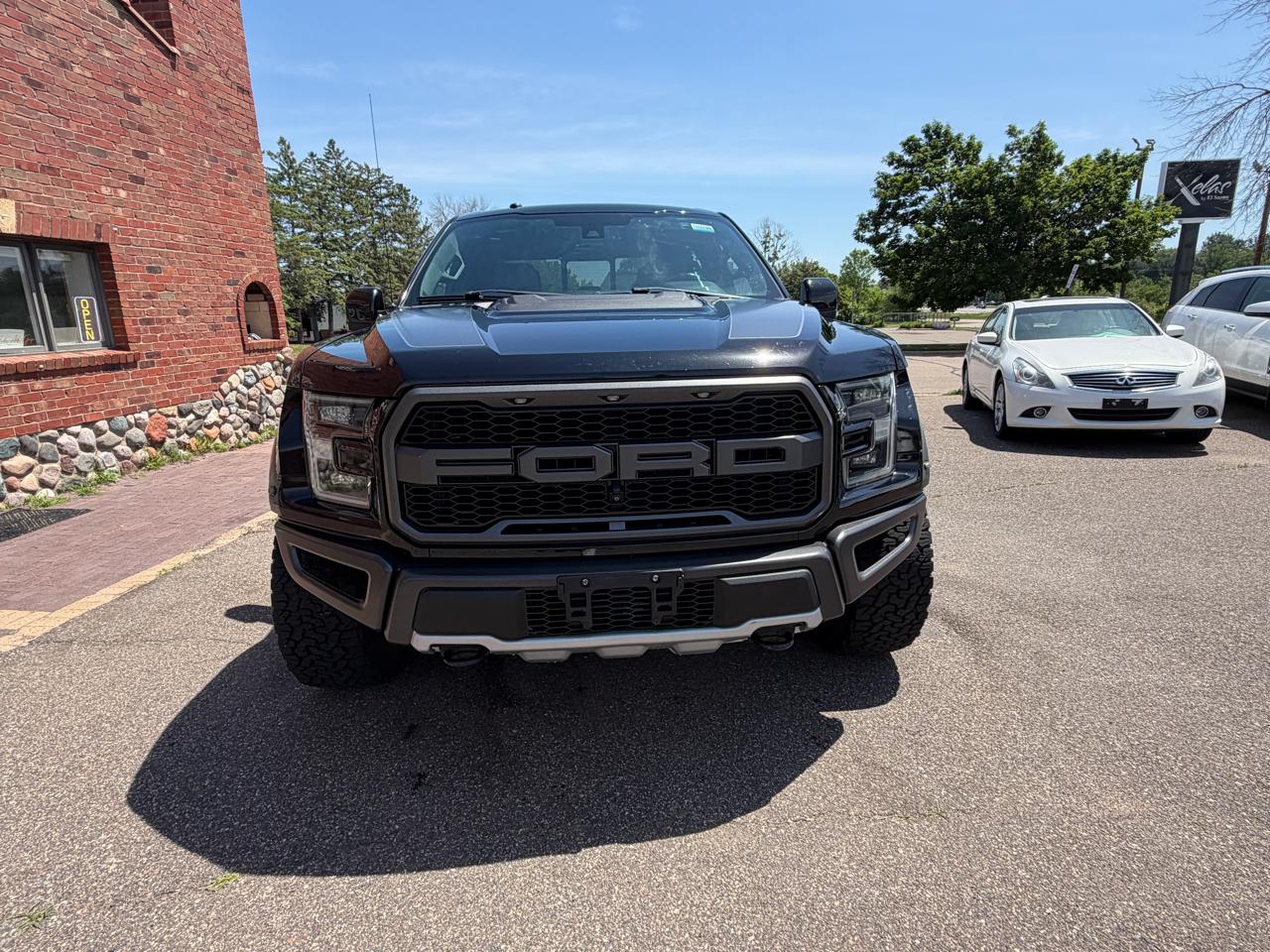 Ford F-150 Raptor SuperCrew 4WD 2018