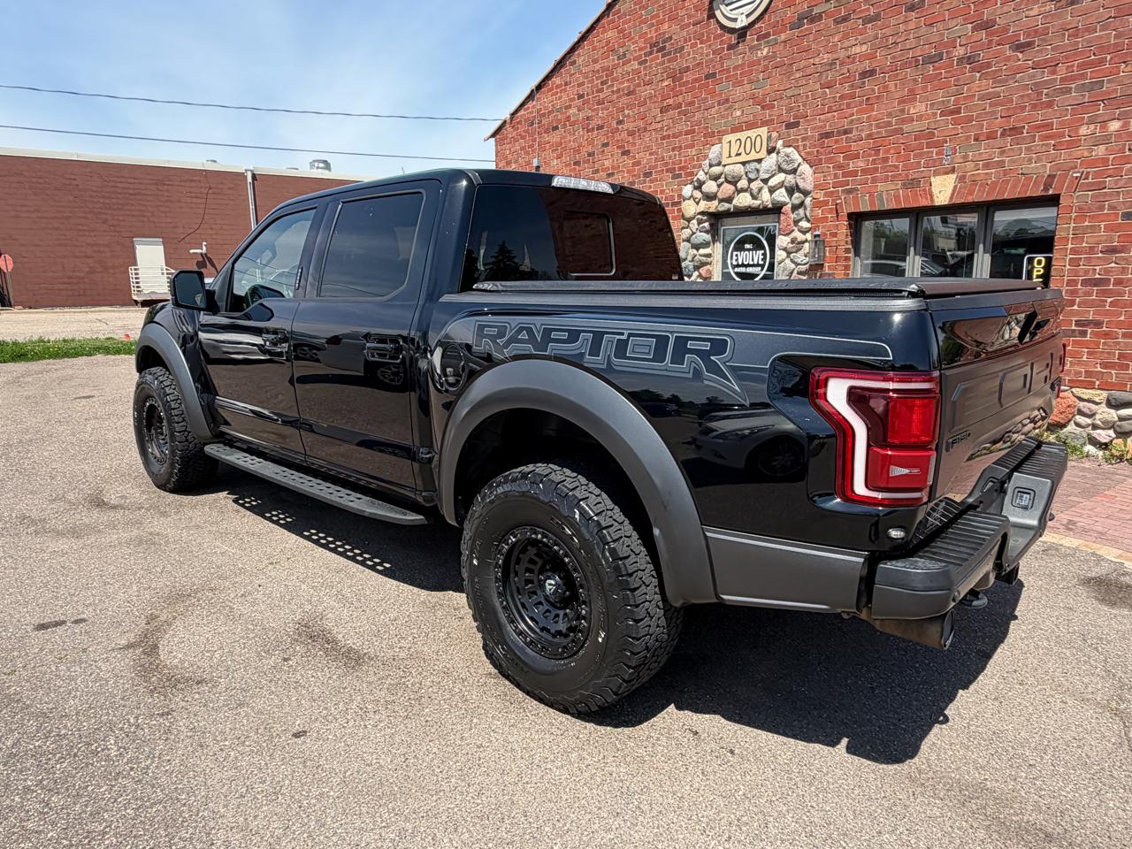 Ford F-150 Raptor SuperCrew 4WD 2018