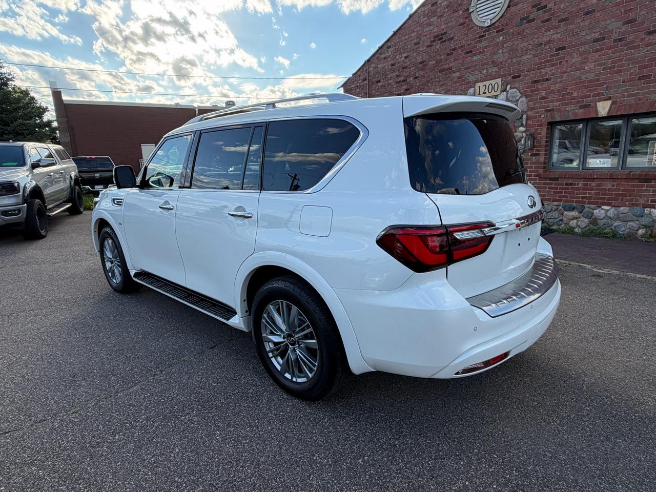Infiniti QX80 4WD 2018