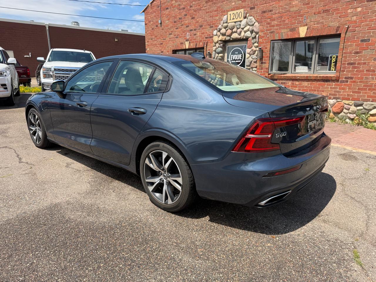 Volvo S60 T8 R-Design Hybrid 2021