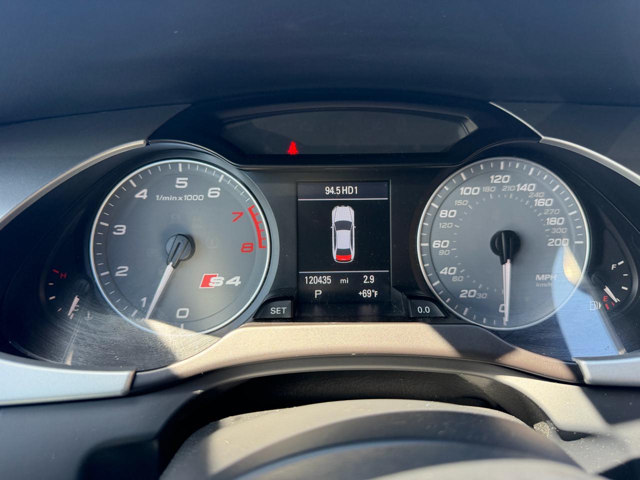 Audi S4 Sedan quattro S tronic 2011