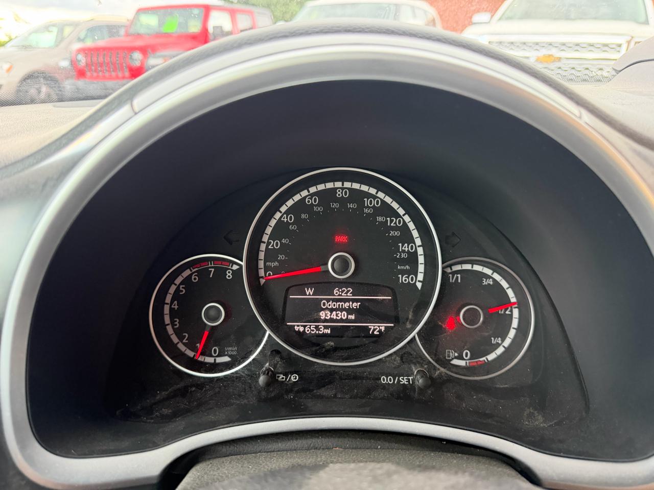 Volkswagen Beetle R-Line PZEV Convertible 6M 2015
