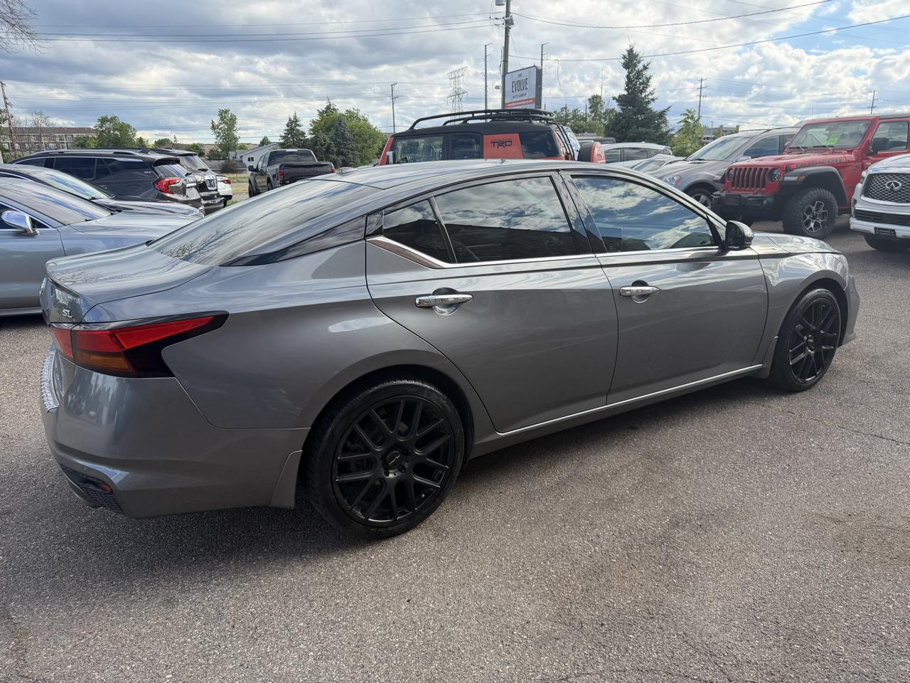 Nissan Altima 2.5 SL Sedan 2021