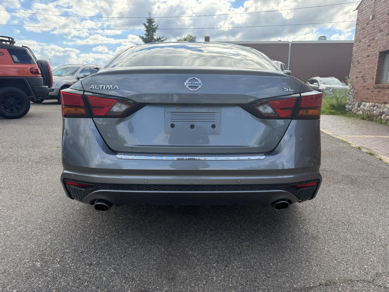 Nissan Altima 2.5 SL Sedan 2021