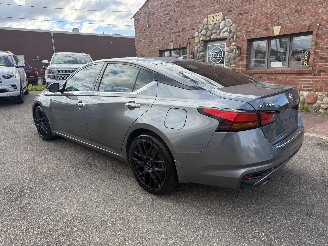 Nissan Altima 2.5 SL Sedan 2021