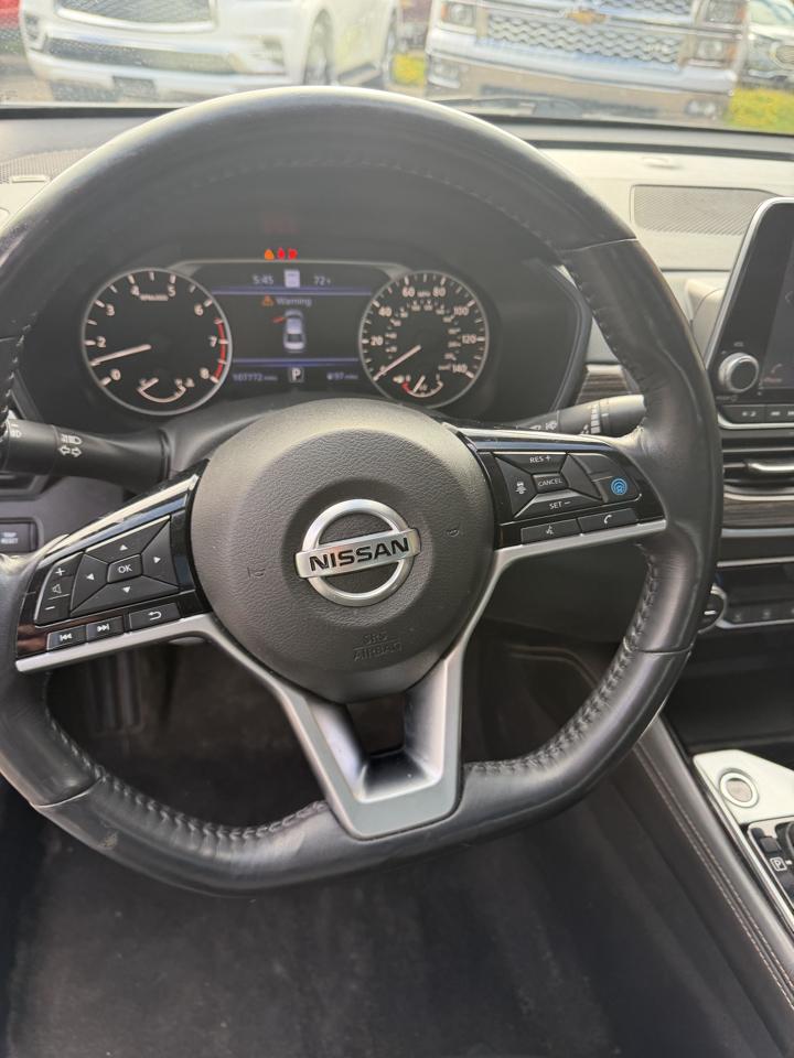 Nissan Altima 2.5 SL Sedan 2021