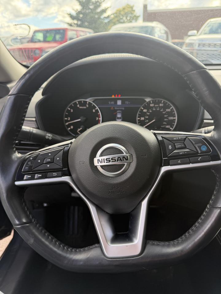 Nissan Altima 2.5 SL Sedan 2021