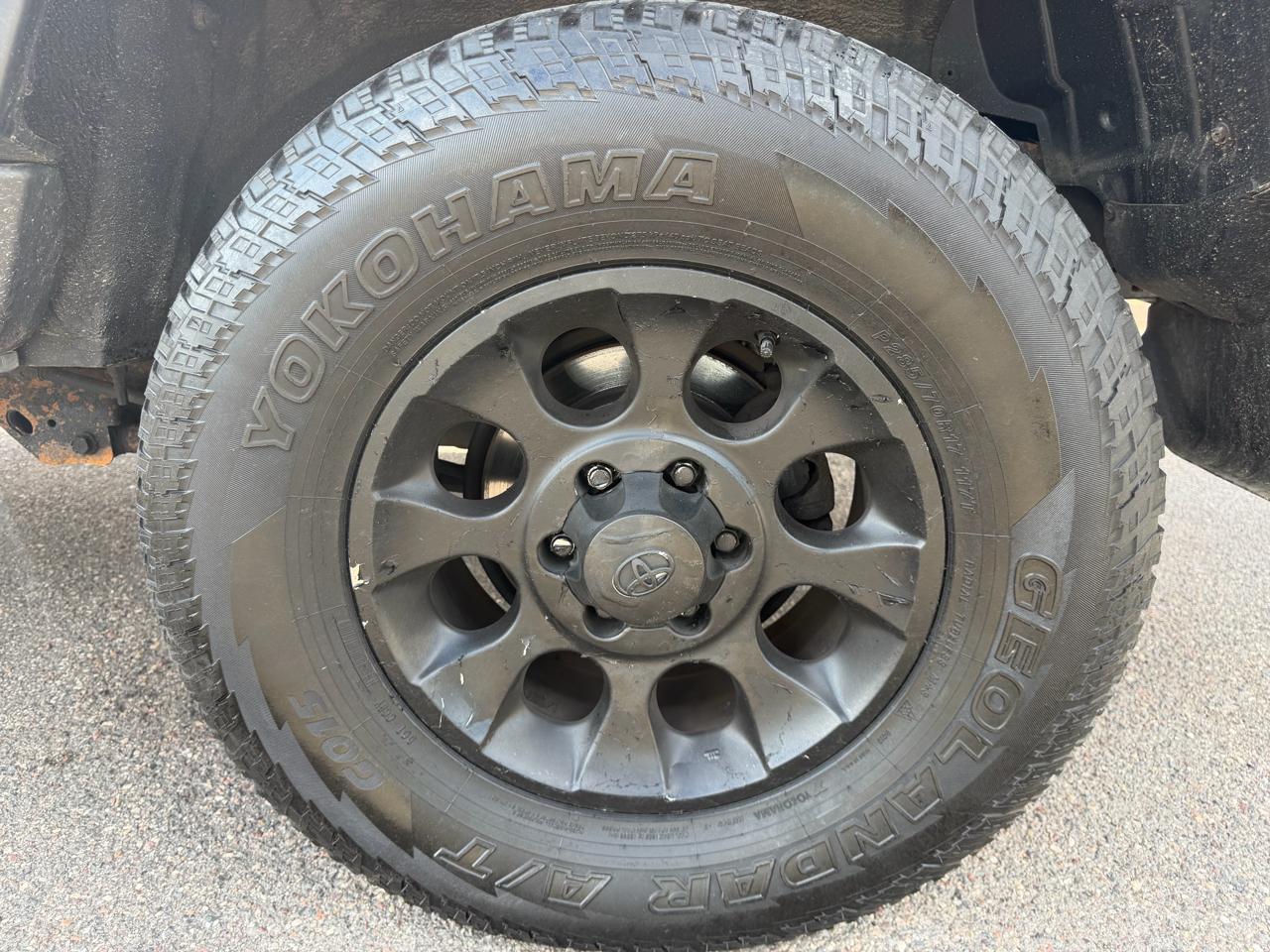Toyota FJ Cruiser 4WD AT 2013